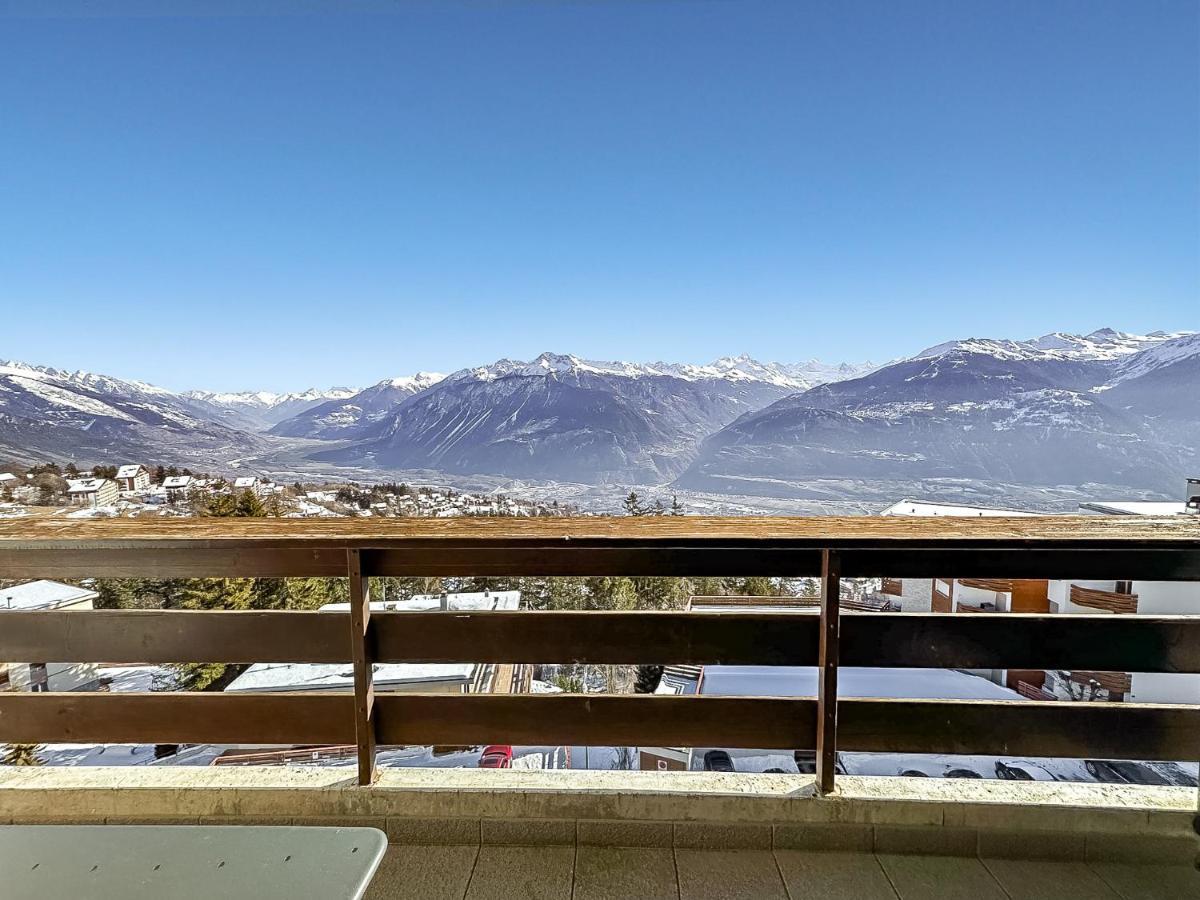 Pied-A-Terre In Crans-Montana, Pool And View - Swiss Alps Apartman Kültér fotó